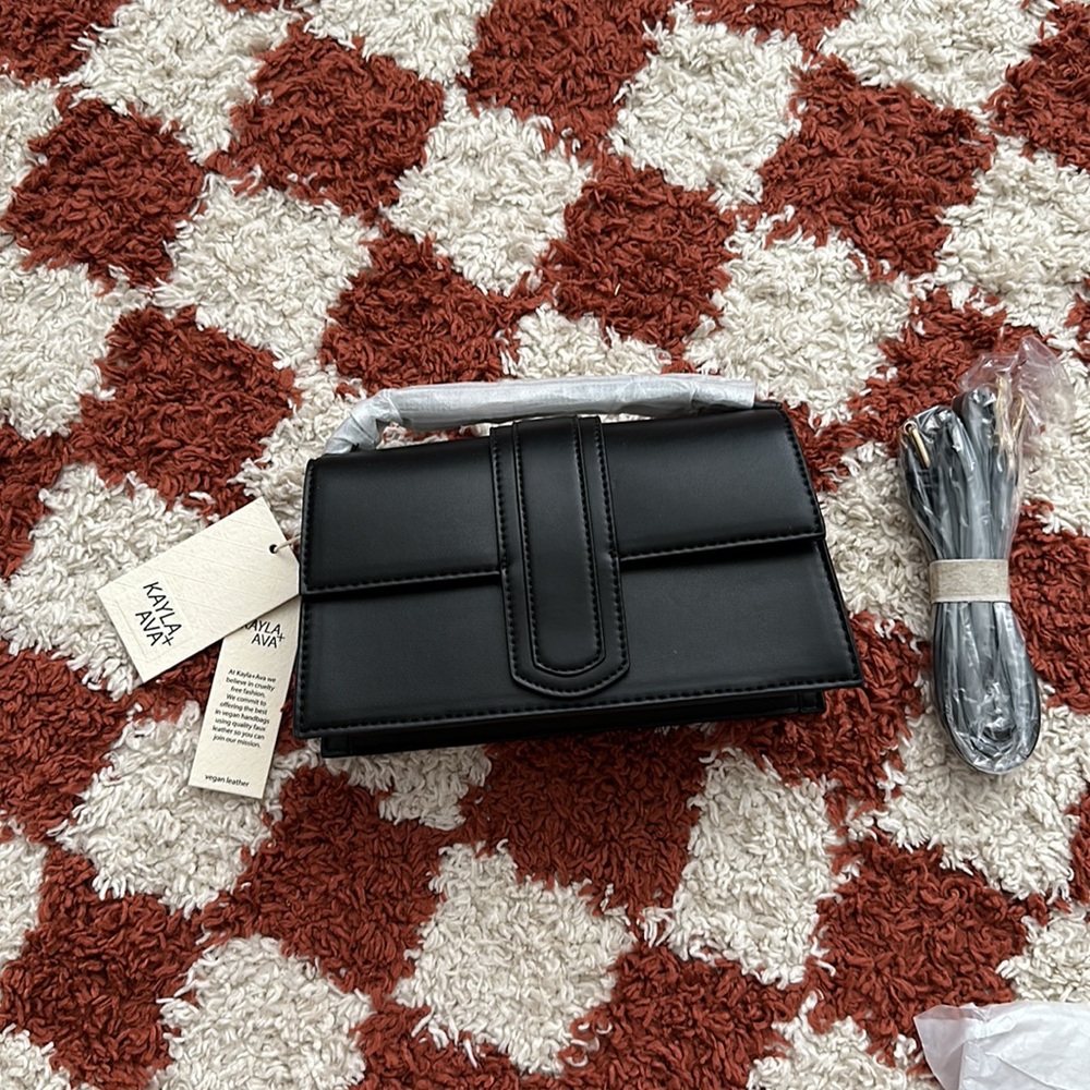 NWT • Kayla + Ava • vegan black Miranda crossbody